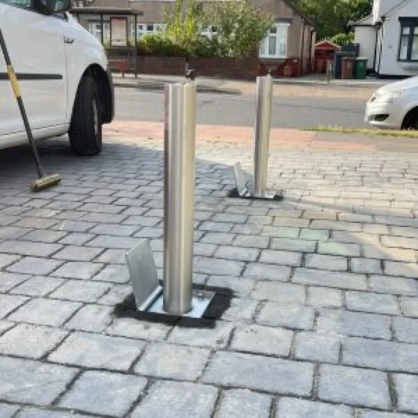LB670 Stainless Steel Telescopic Bollard included Installation